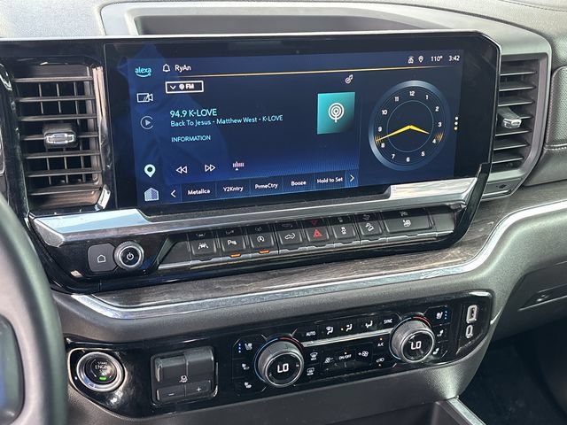 Used 2023 Chevrolet Silverado 1500 LTZ AWD/4WD image 16