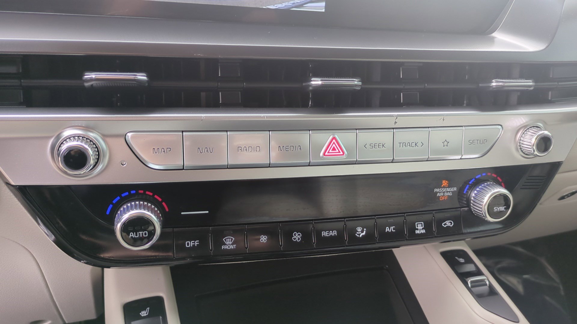 Used 2024 Kia Telluride S w/ S Sunroof Package image 27