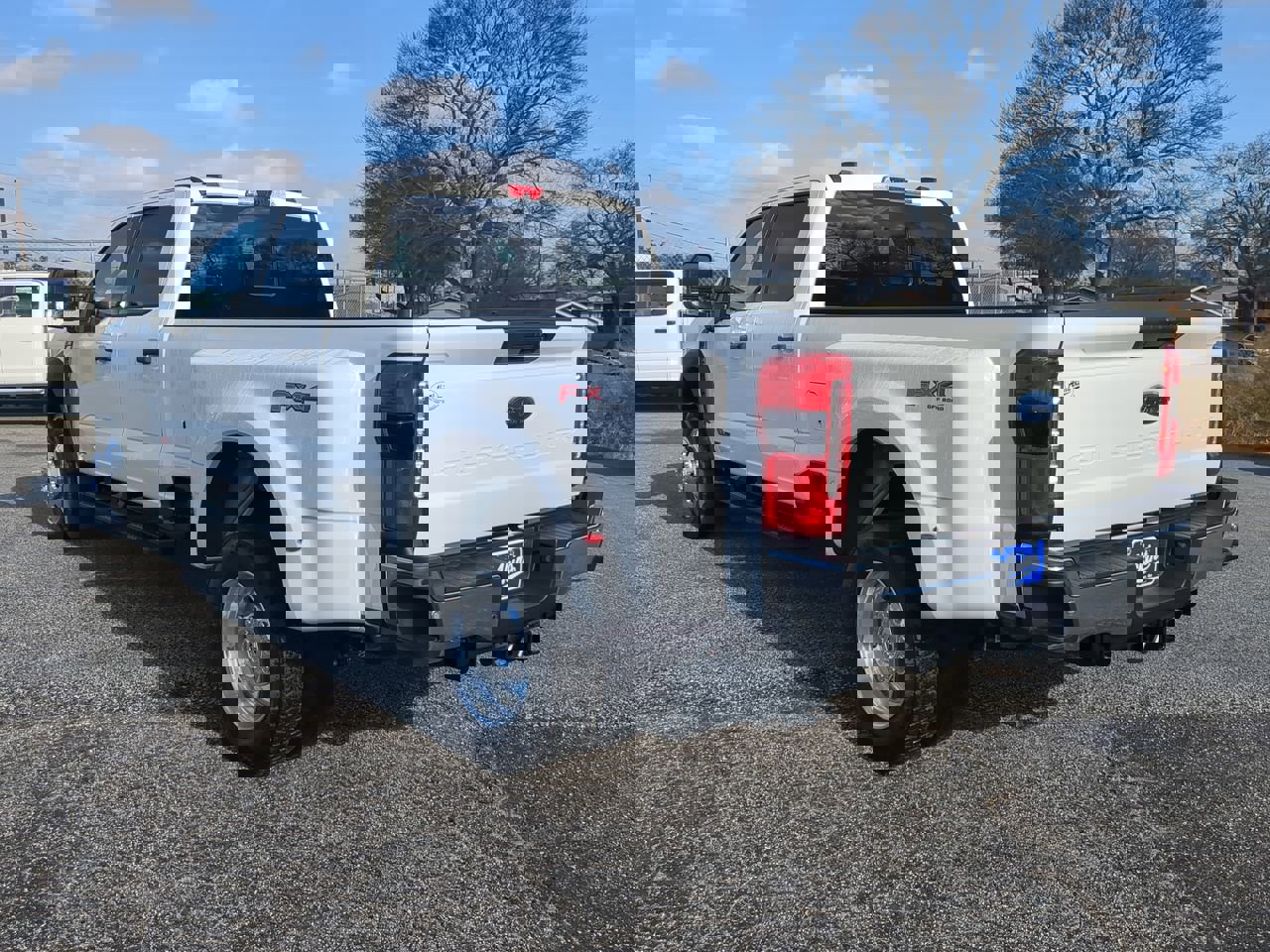 Used 2025 Ford F450 XL w/ 360-Degree Camera Package image 5