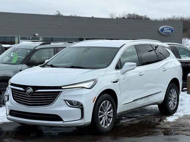 Used 2024 Buick Enclave Premium image 30