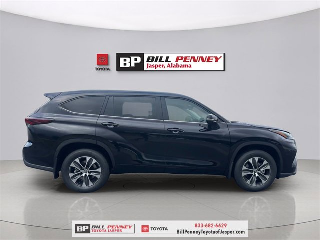 New 2026 Toyota Highlander XLE image 6