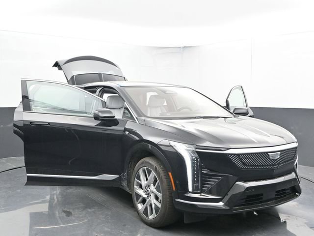 New 2025 Cadillac Optiq Luxury 1 w/ LPO, Floor Liner Package image 47