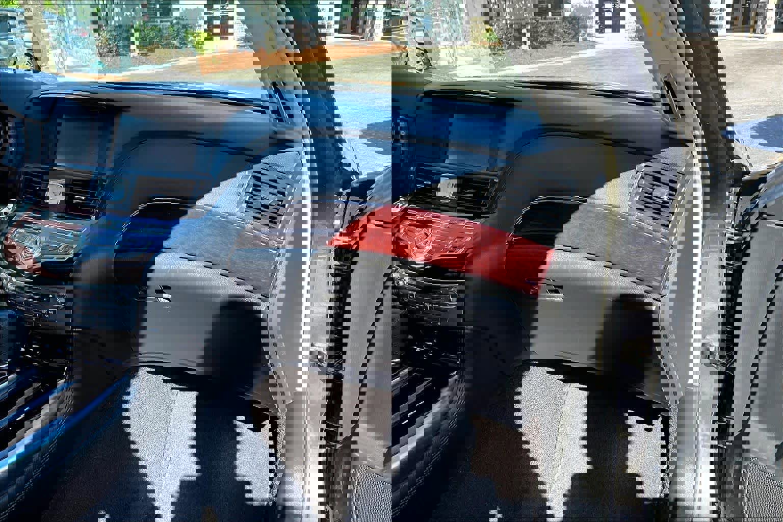 Used 2015 INFINITI Q70 L 3.7 image 19