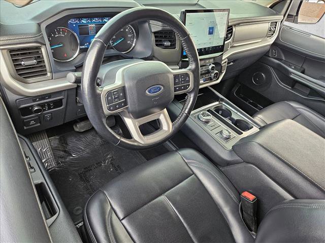 Used 2024 Ford Expedition XLT AWD/4WD image 10
