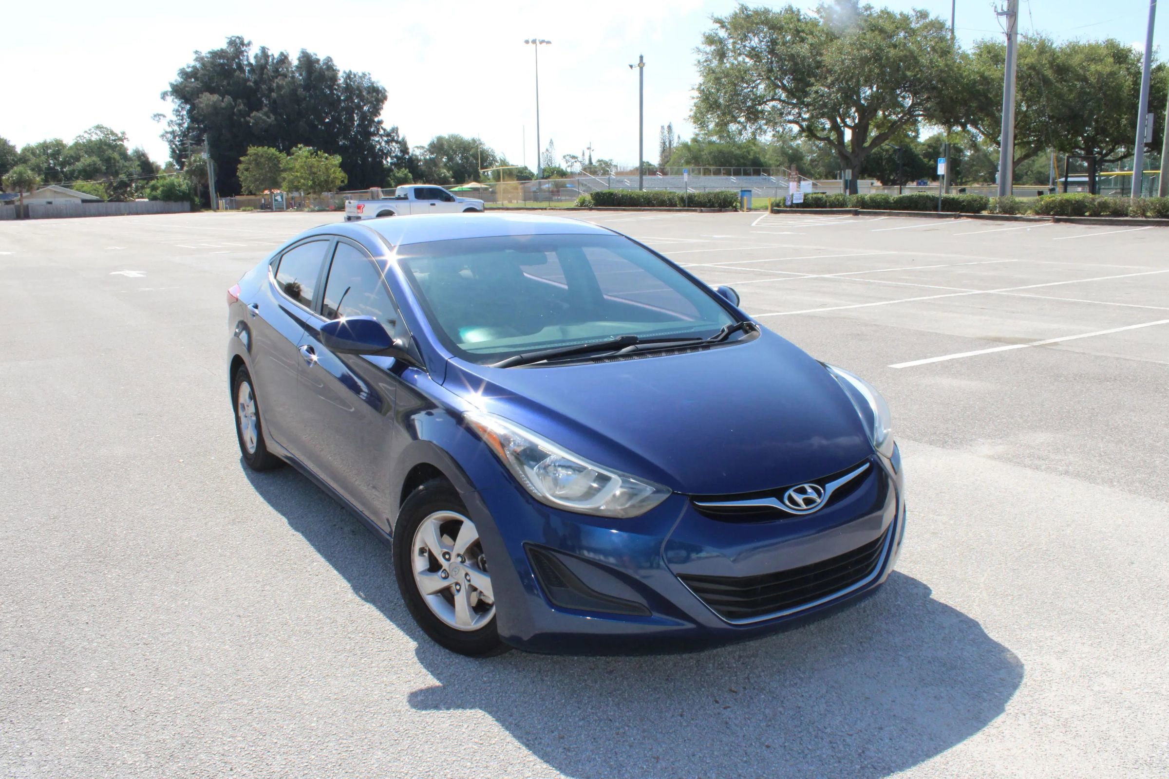 Used 2015 Hyundai Elantra SE FWD image 10