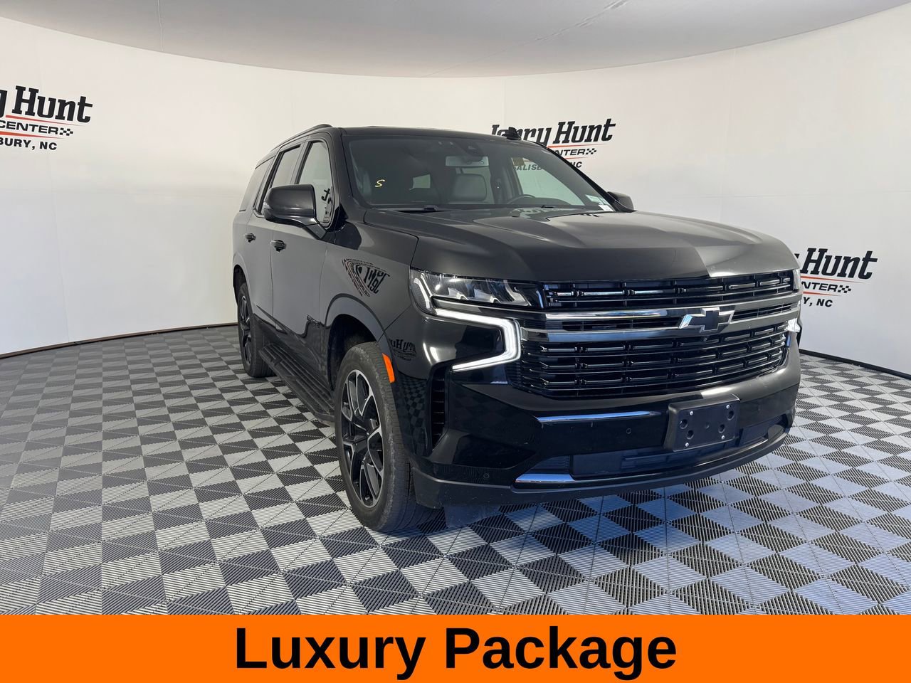 Used 2022 Chevrolet Tahoe RST w/ Luxury Package image 5