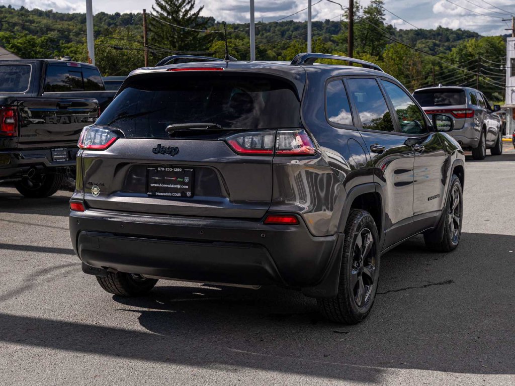 Certified 2021 Jeep Cherokee Latitude Plus AWD/4WD image 4