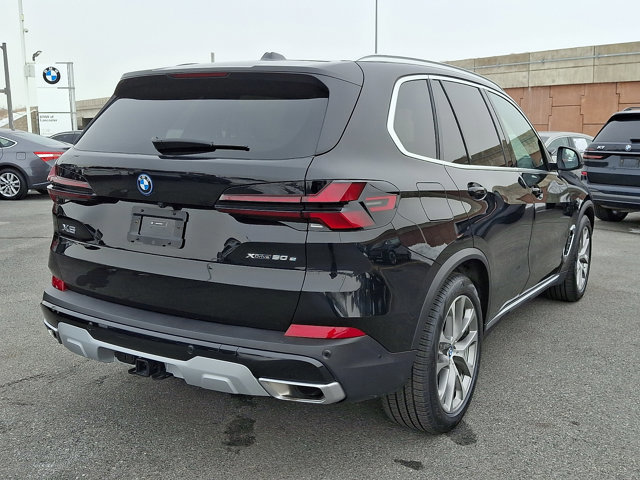 Certified 2025 BMW X5 xDrive50e w/ Climate Comfort Package image 6