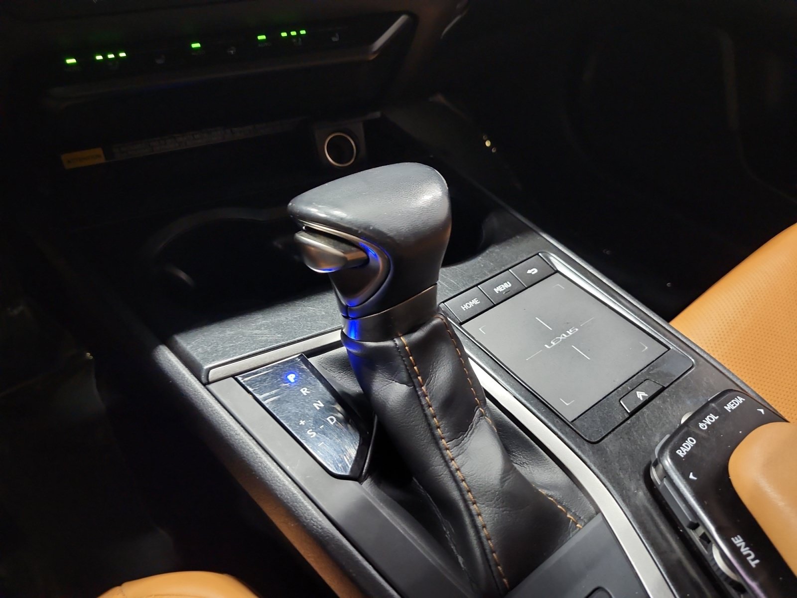 Used 2021 Lexus UX 250h w/ Premium Package AWD/4WD image 22