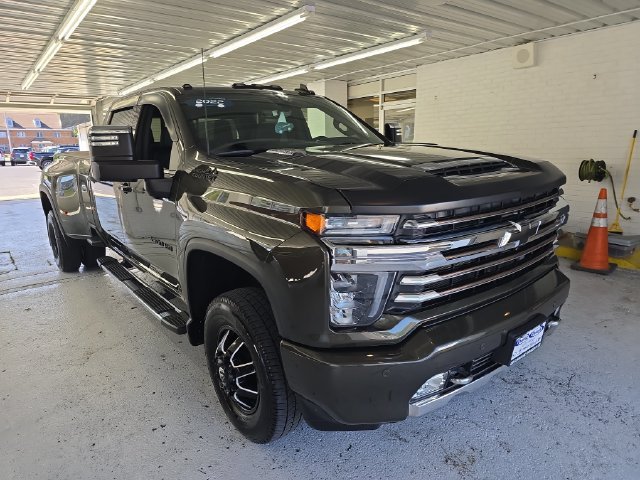 Certified 2022 Chevrolet Silverado 3500 High Country AWD/4WD image 7