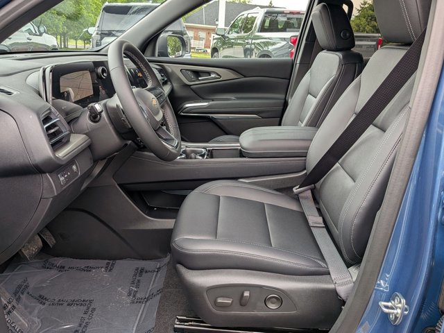 New 2026 Chevrolet Traverse LT FWD image 4