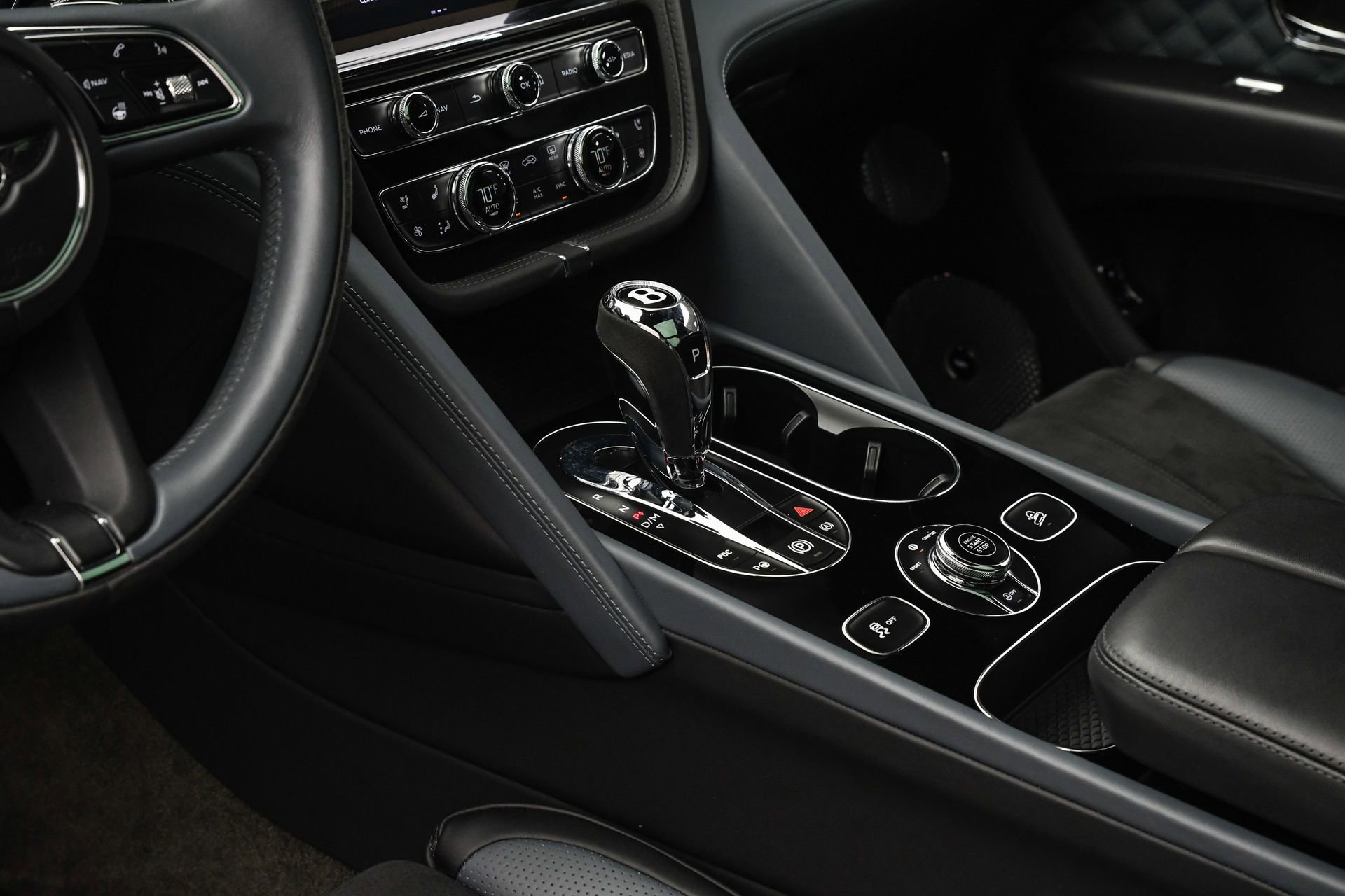 Used 2022 Bentley Bentayga S image 39