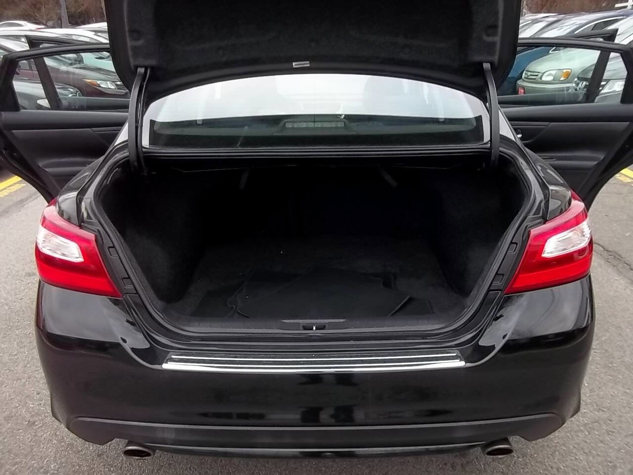 Used 2017 Nissan Altima 2.5 S w/ Power Driver Seat Package FWD image 24