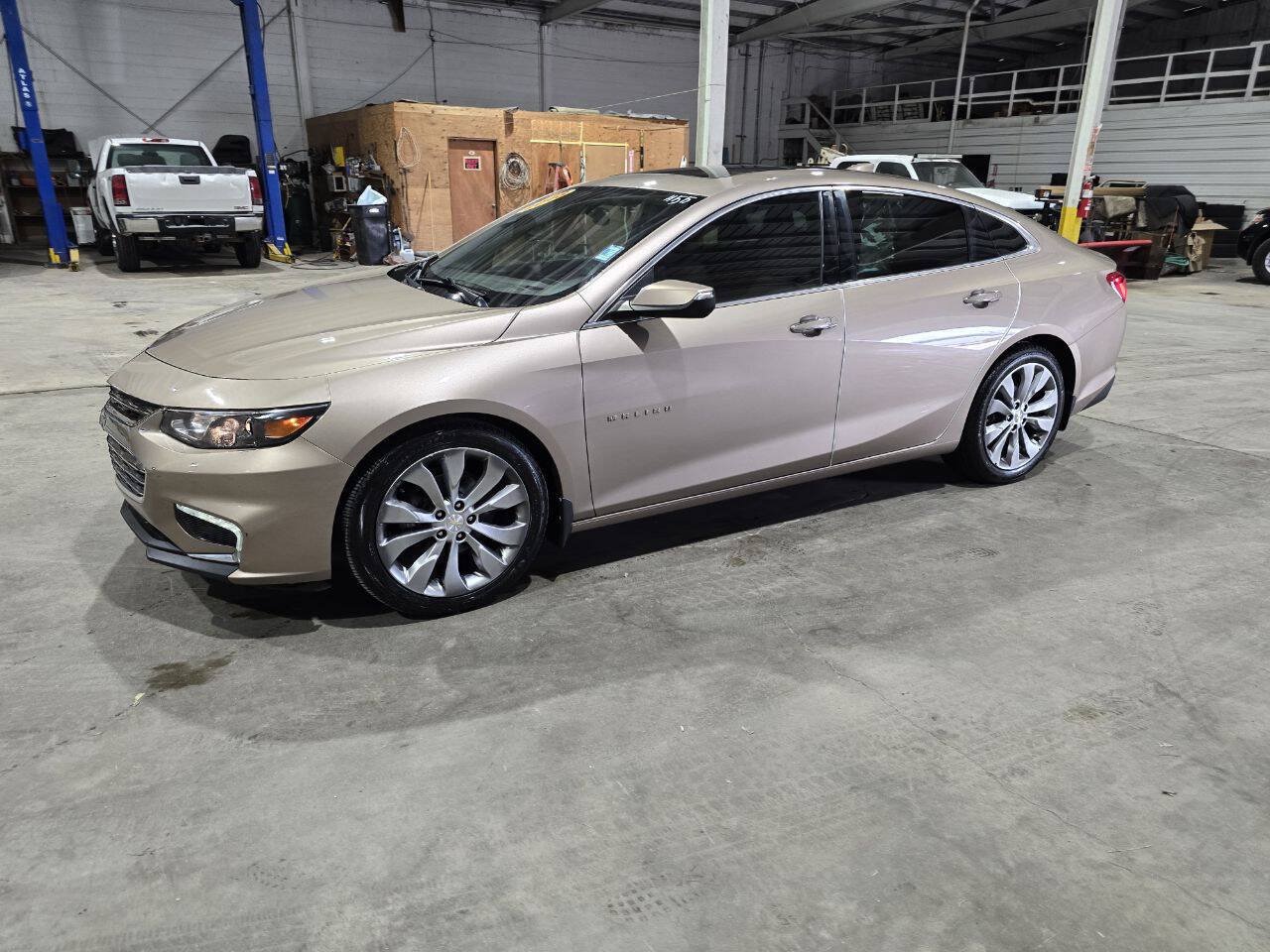 Used 2018 Chevrolet Malibu Premier w/ Premier Sun and Wheel Package