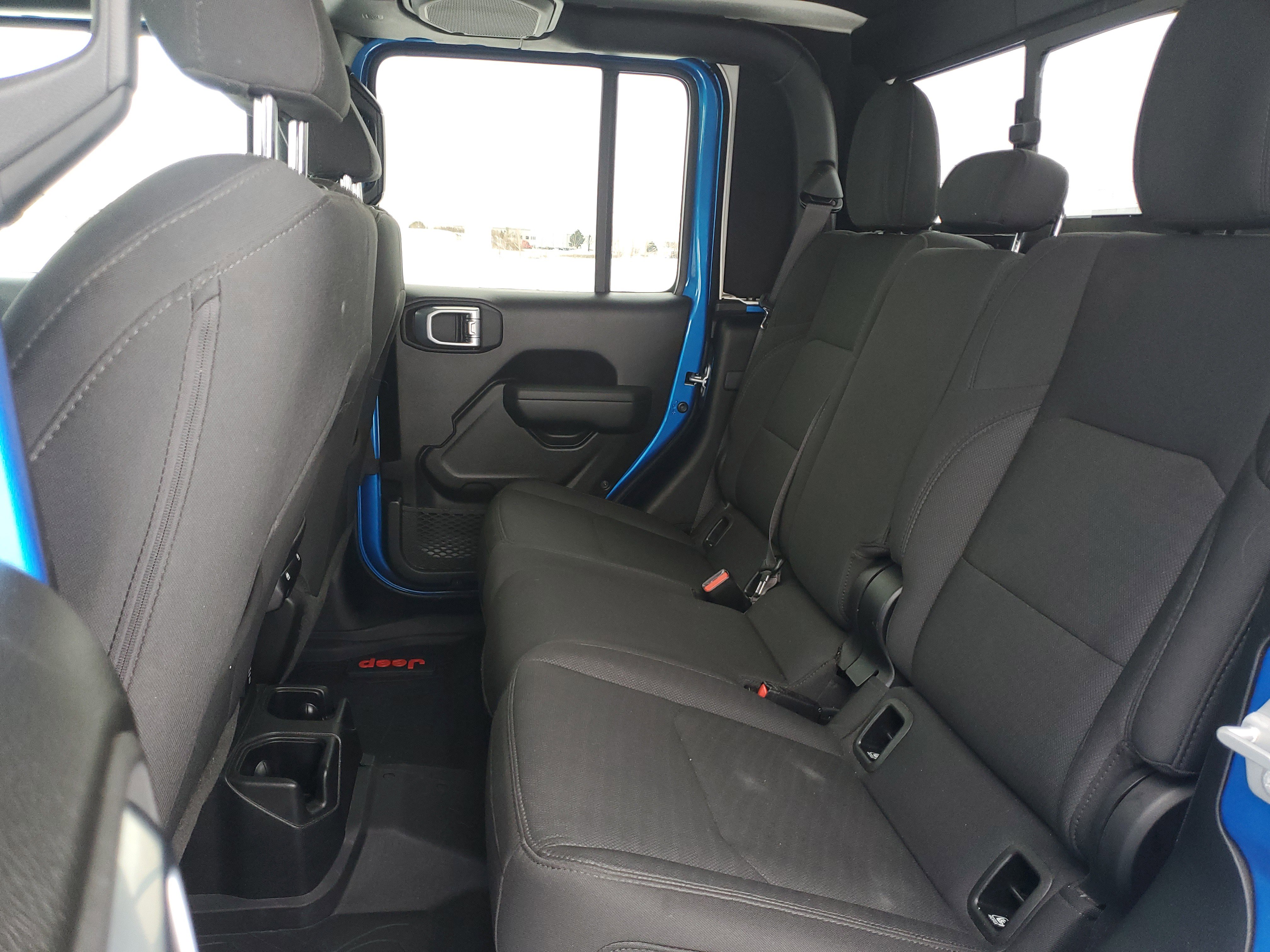 Used 2022 Jeep Gladiator Sport image 9