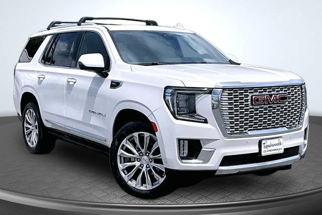 Used 2023 GMC Yukon Denali w/ Denali Reserve Package AWD/4WD image 3