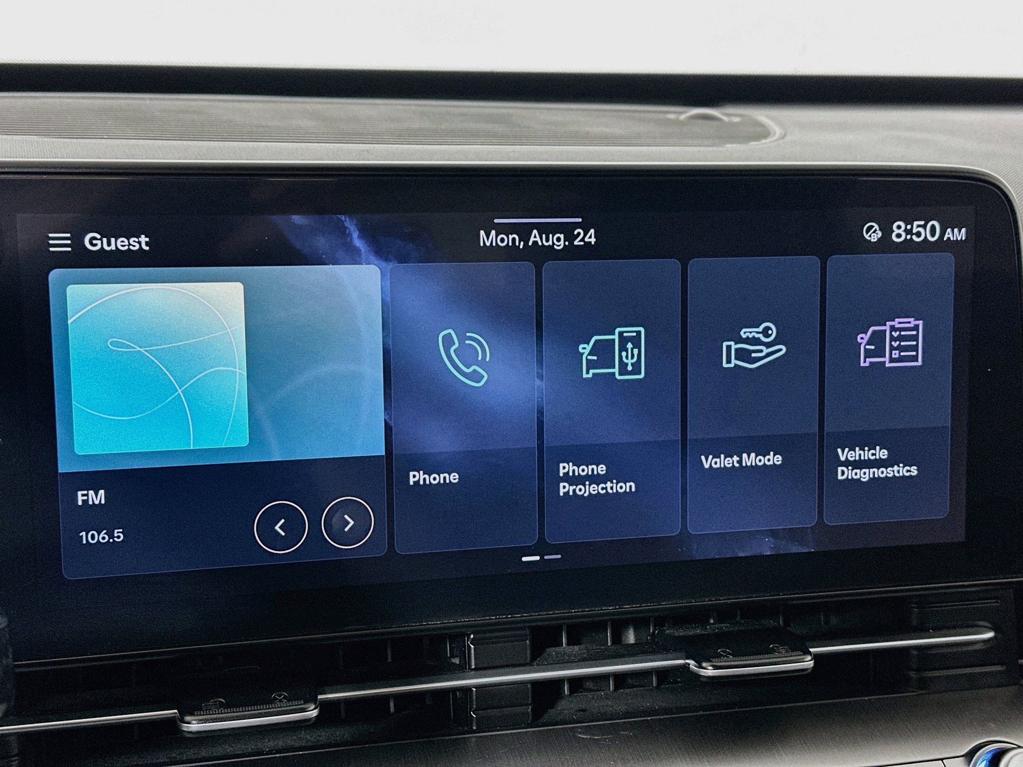 Certified 2024 Hyundai Kona SEL FWD image 14