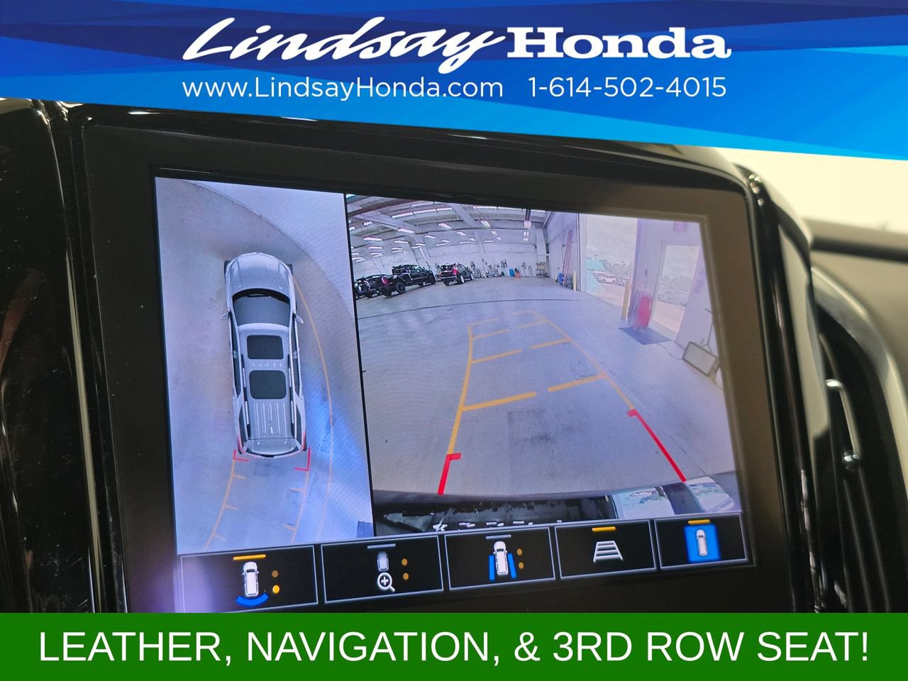 Used 2023 Chevrolet Traverse RS w/ LPO, Floor Liner Package AWD/4WD image 16