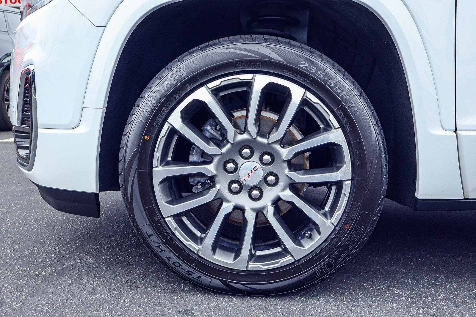 Used 2023 GMC Acadia Denali AWD/4WD image 18