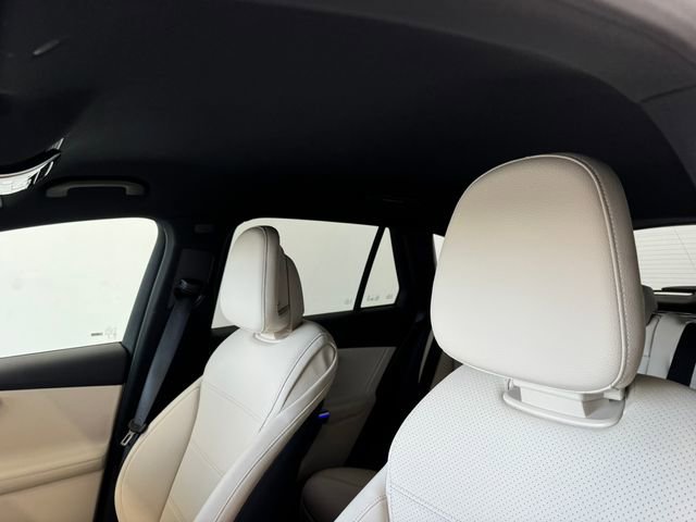 New 2026 Mercedes-Benz GLC 300 image 5