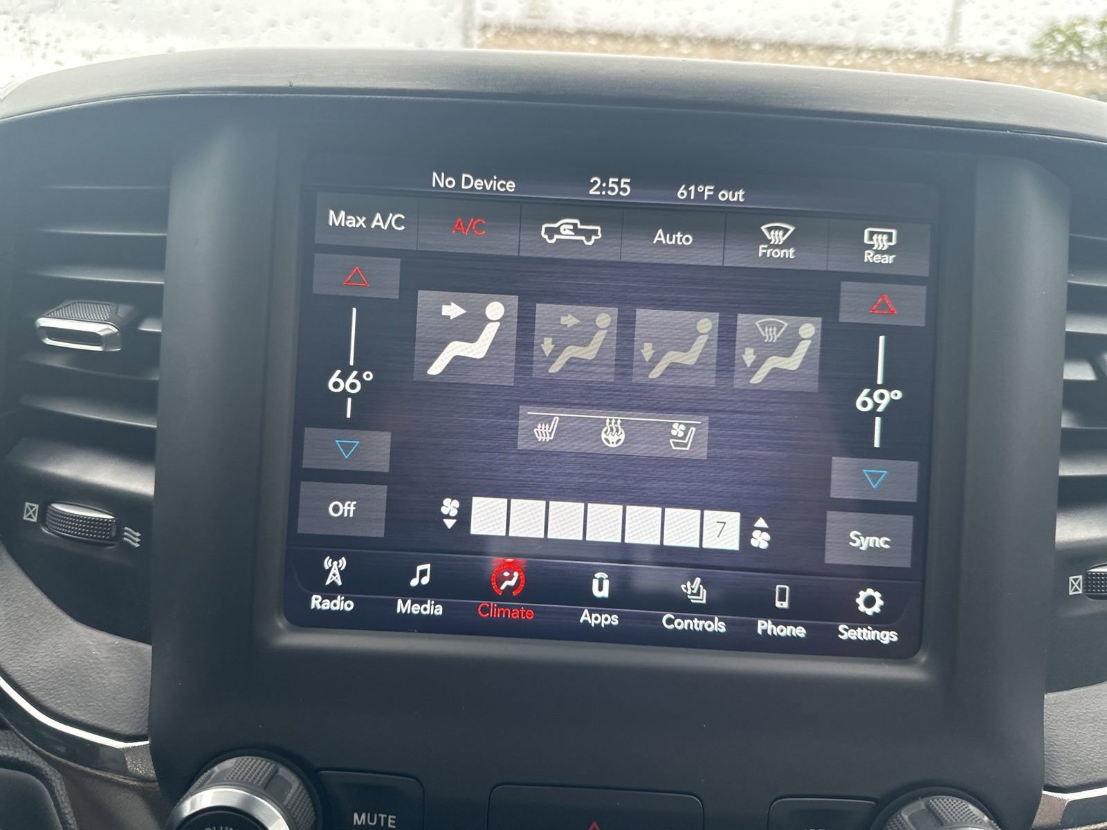 Used 2021 RAM 1500 Laramie image 22