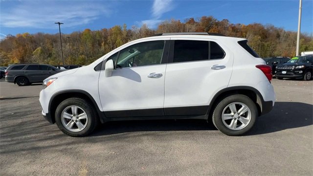 Used 2020 Chevrolet Trax LT w/ Driver Confidence Package image 5