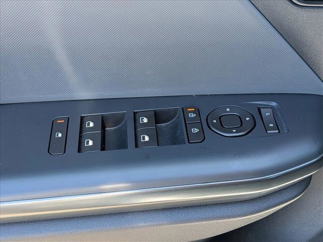 Used 2025 Kia K4 FWD image 11