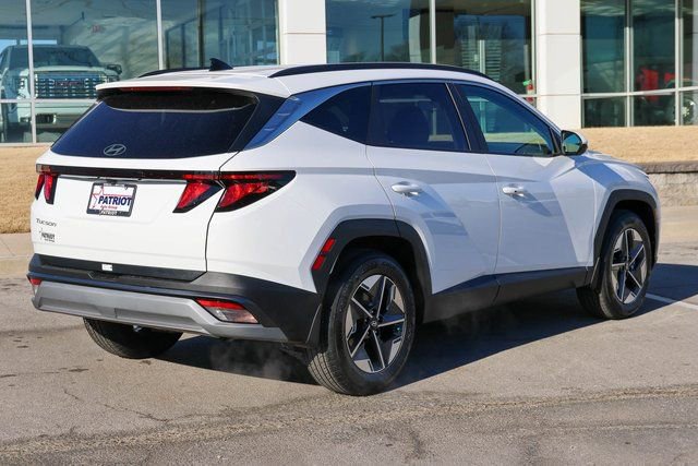 New 2026 Hyundai Tucson SEL image 3