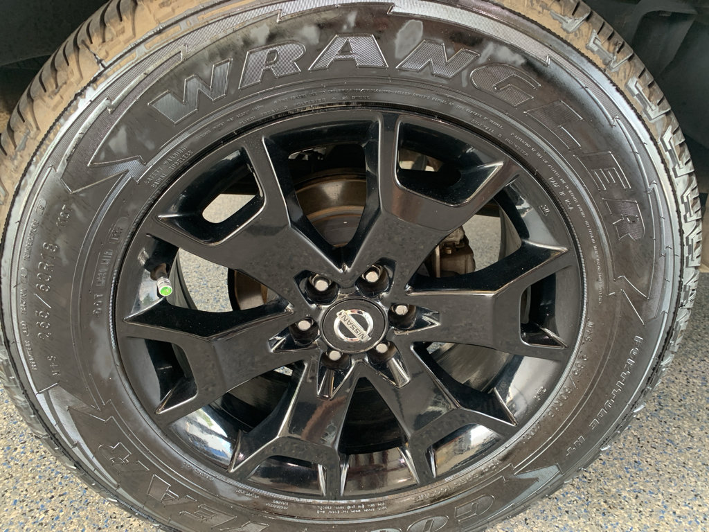 Used 2020 Nissan Frontier SV w/ Midnight Edition Floor Mats RWD image 30
