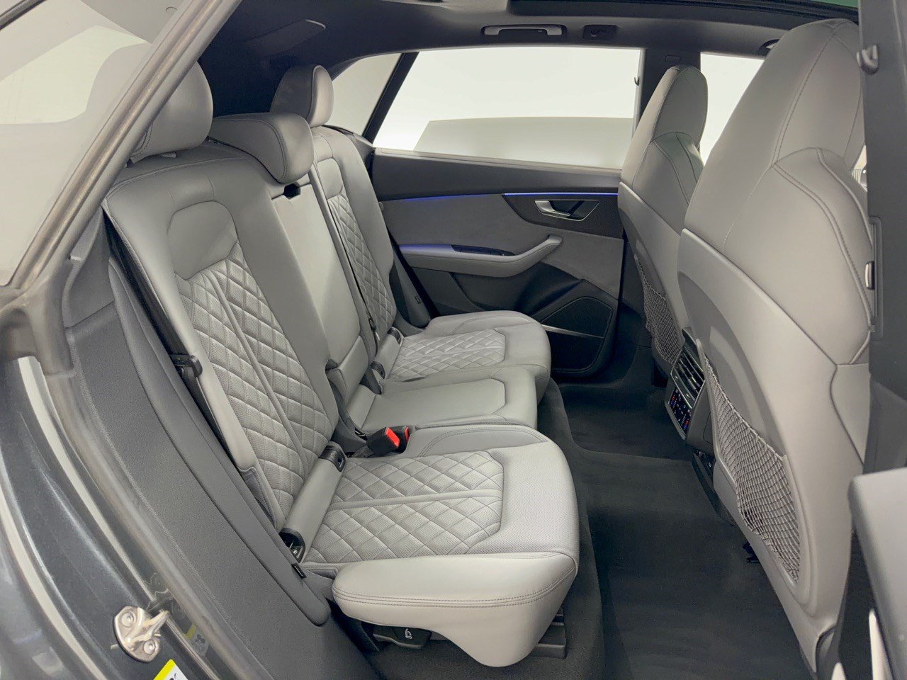 Used 2023 Audi SQ8 Prestige AWD/4WD image 29