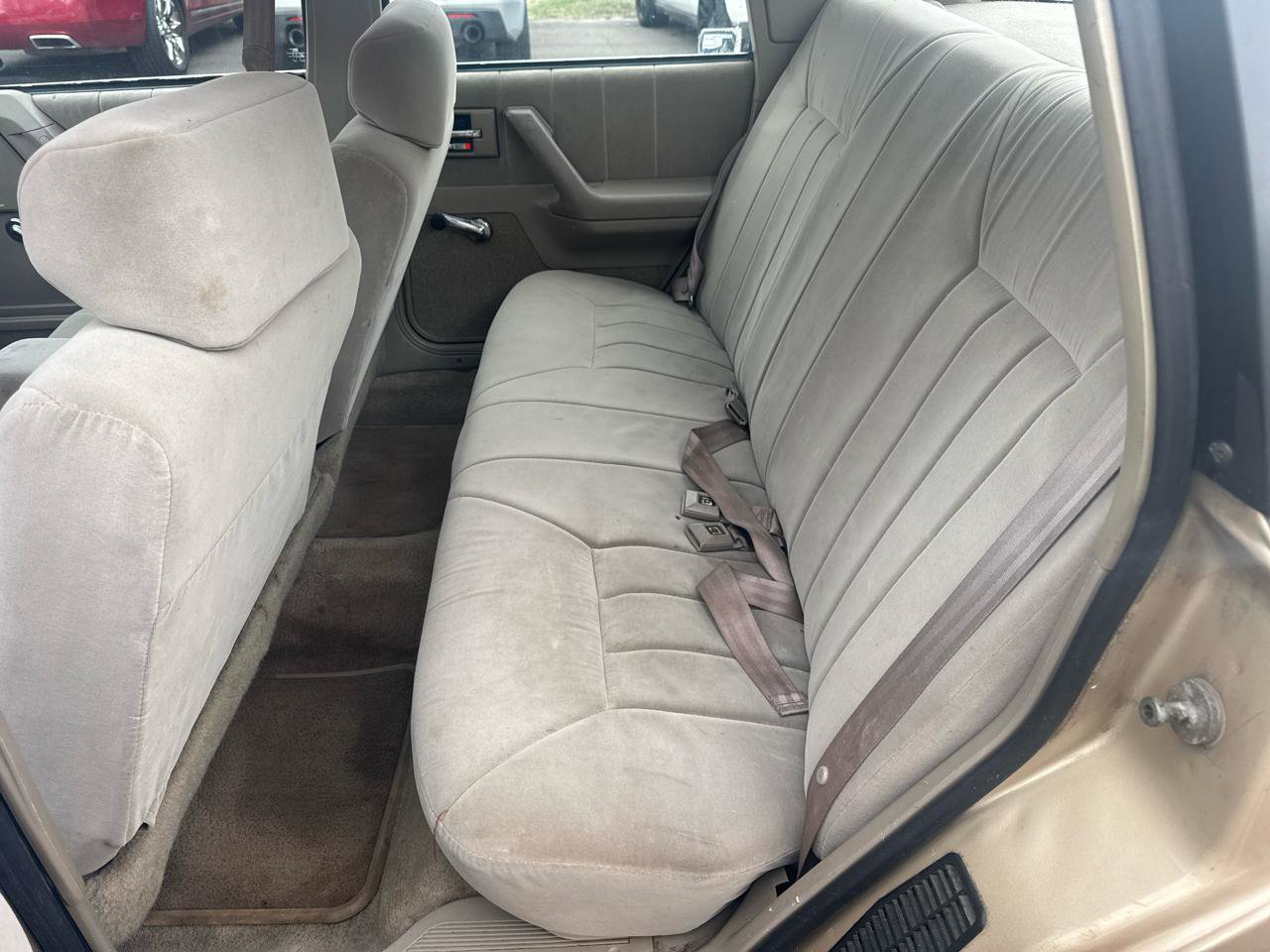 Used 1995 Oldsmobile Cutlass Ciera SL image 11