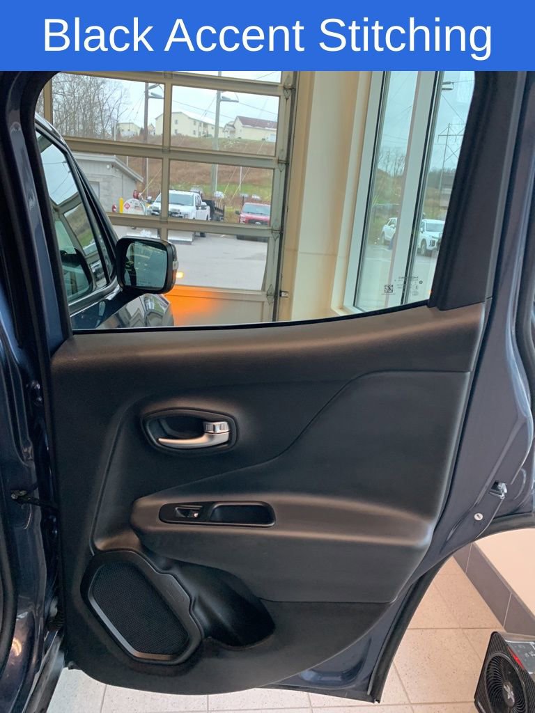 Used 2022 Jeep Renegade Altitude w/ Convenience Group image 21