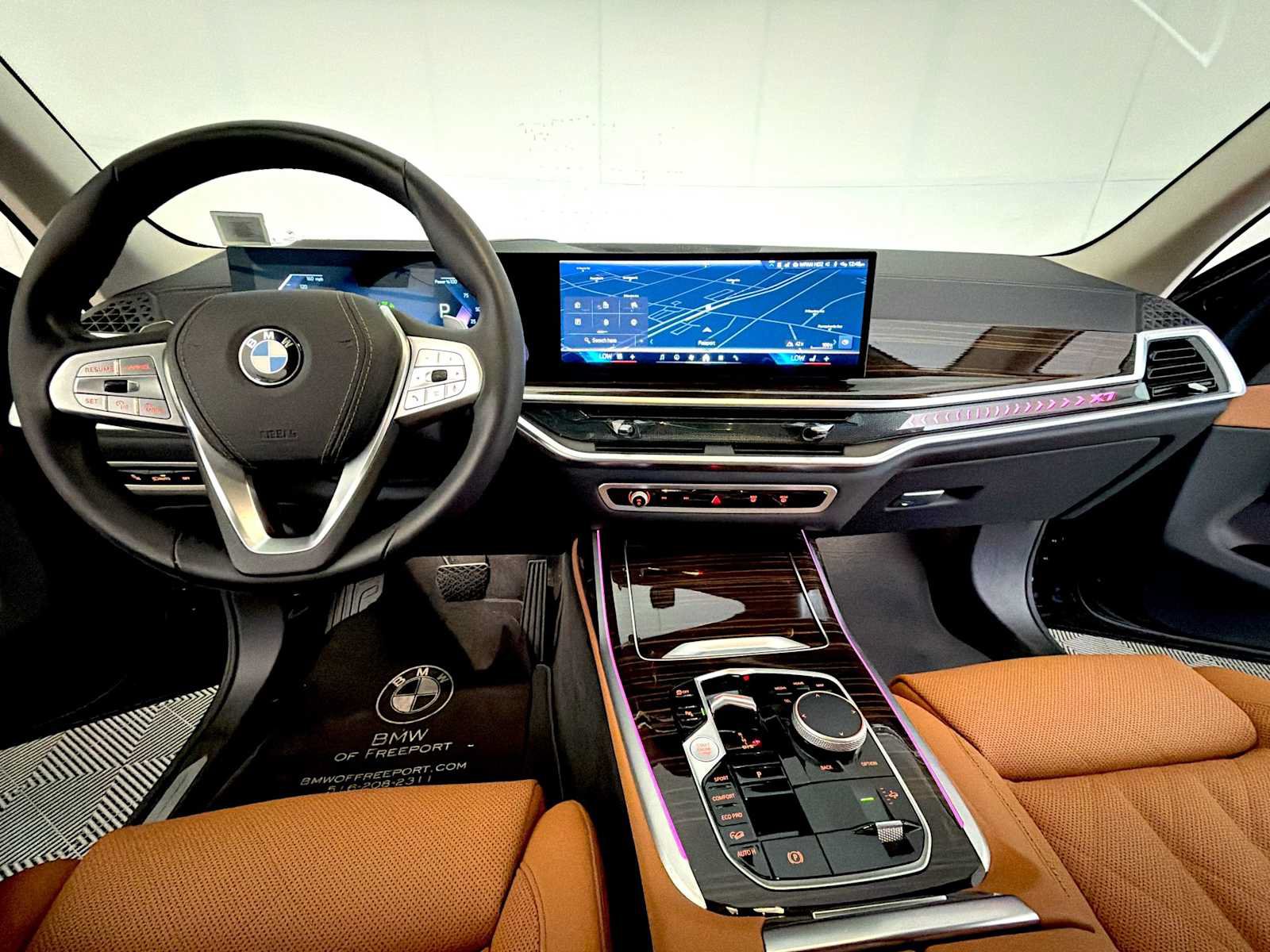 Used 2025 BMW X7 xDrive40i w/ Premium Package AWD/4WD image 16