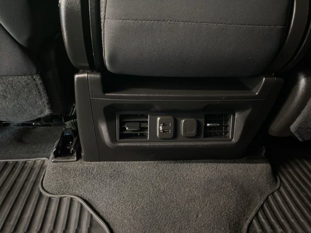 Used 2022 Chevrolet Silverado 2500 LT w/ Convenience Package image 28