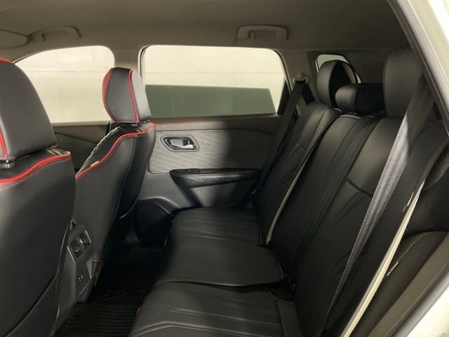 Used 2021 Nissan Rogue SV image 33