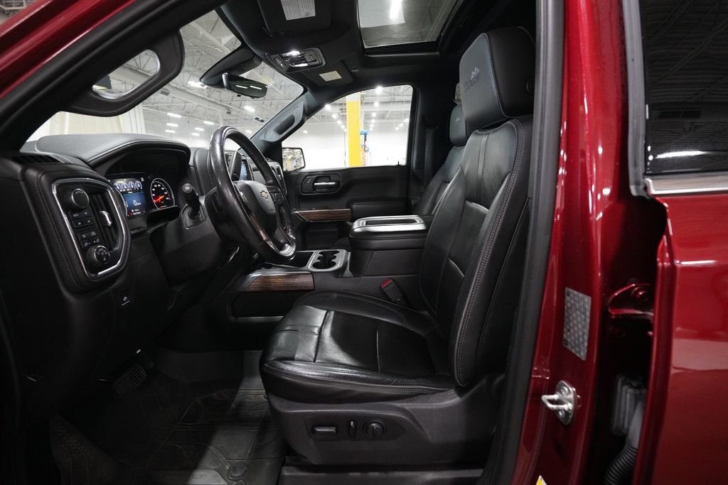 Used 2019 Chevrolet Silverado 1500 High Country w/ Technology Package AWD/4WD image 7
