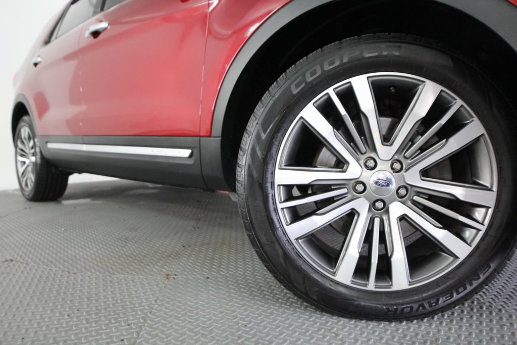 Used 2018 Ford Explorer Platinum AWD/4WD image 17