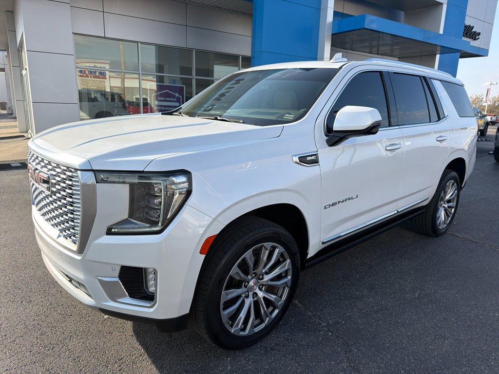Used 2021 GMC Yukon Denali w/ Denali Premium Package image 2