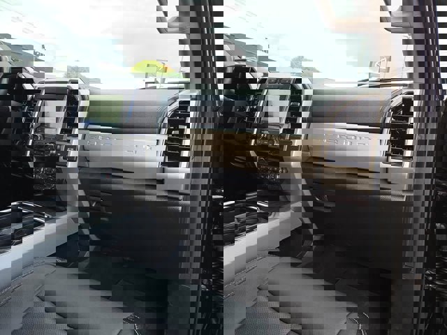 Used 2020 Ford F350 Lariat w/ Lariat Ultimate Package image 14