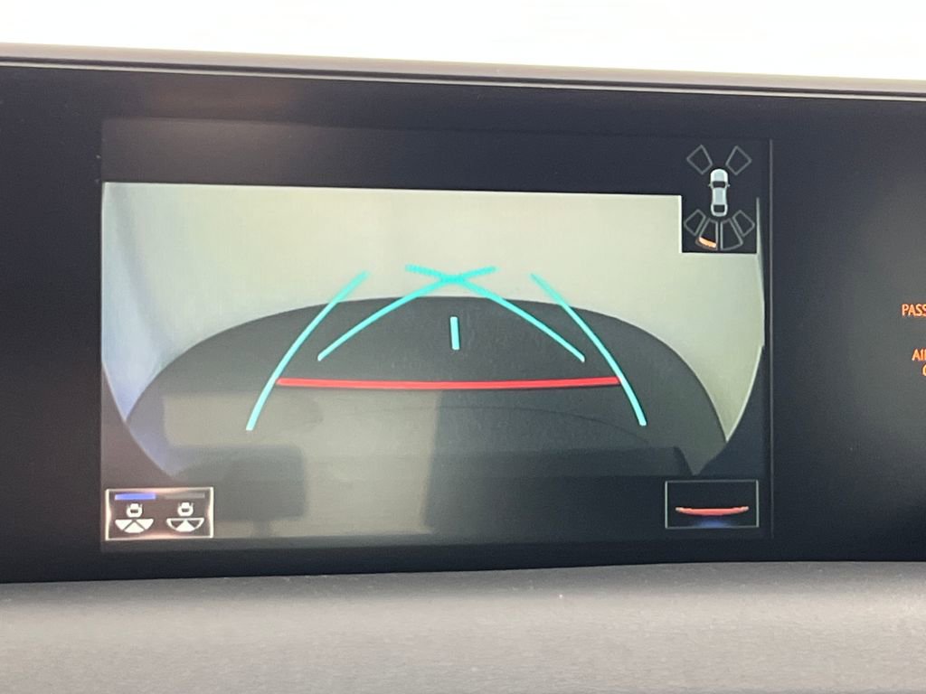 Used 2022 Lexus UX 200 w/ Accessory Package (Z1) image 22