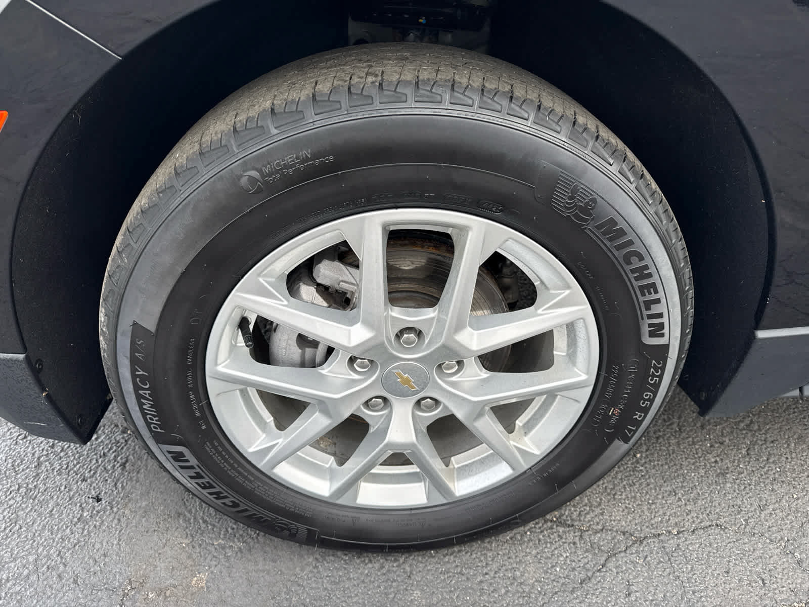 Certified 2024 Chevrolet Equinox LS FWD image 9