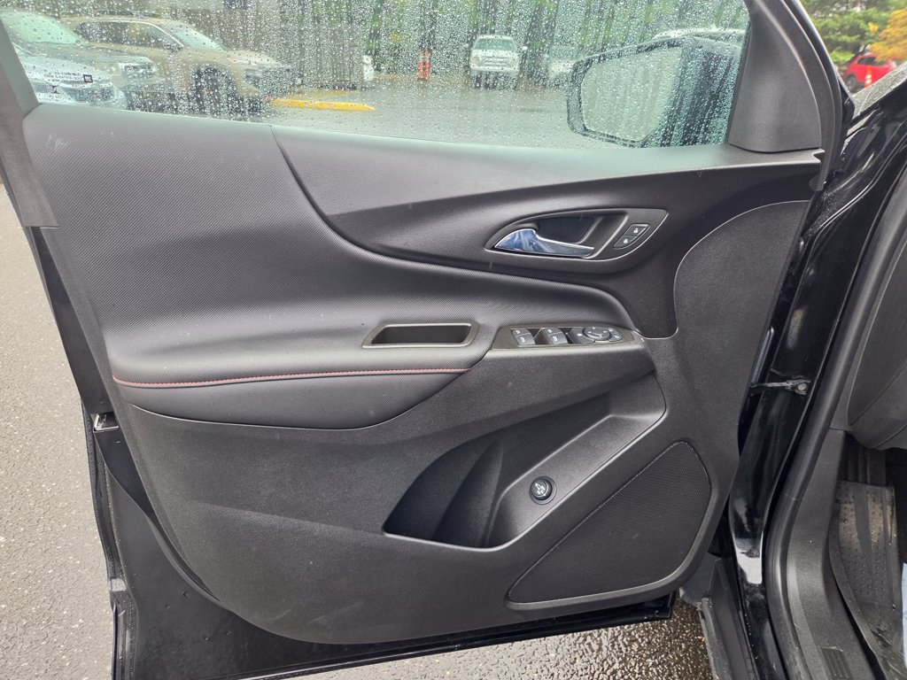 Used 2024 Chevrolet Equinox RS AWD/4WD image 10