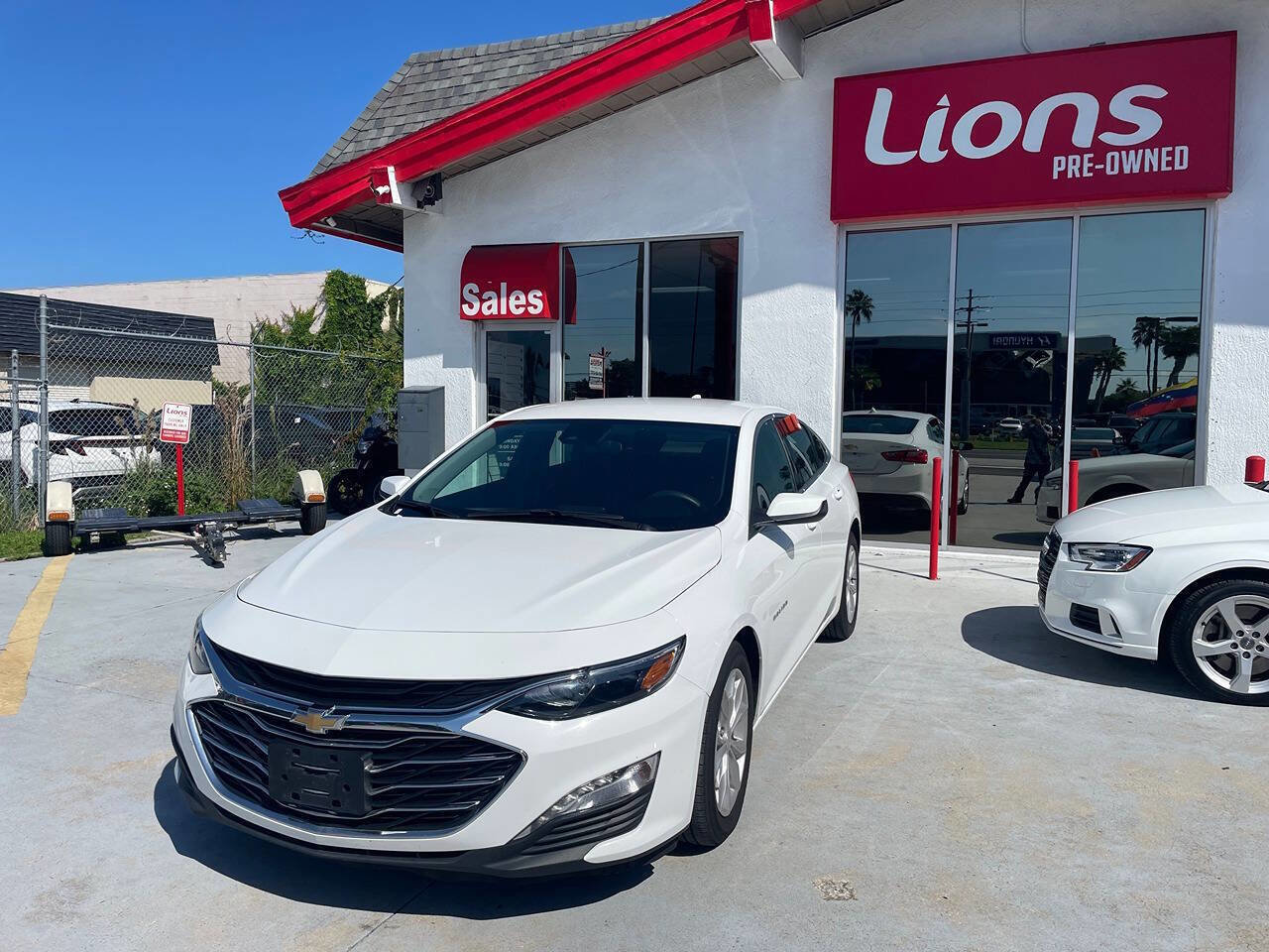 Used 2023 Chevrolet Malibu LT w/ Driver Confidence Package image 17