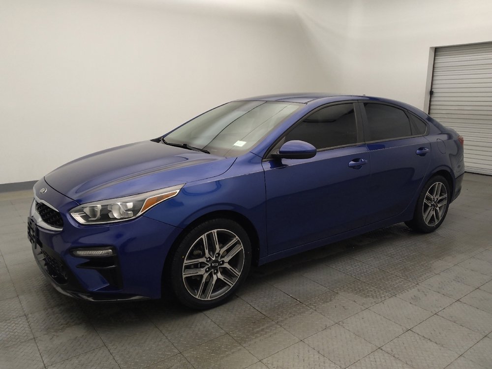 Used 2019 Kia Forte S image 2