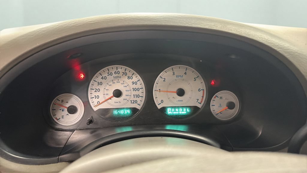 Used 2007 Chrysler Town & Country LX w/ Popular Equipment Group II FWD image 13