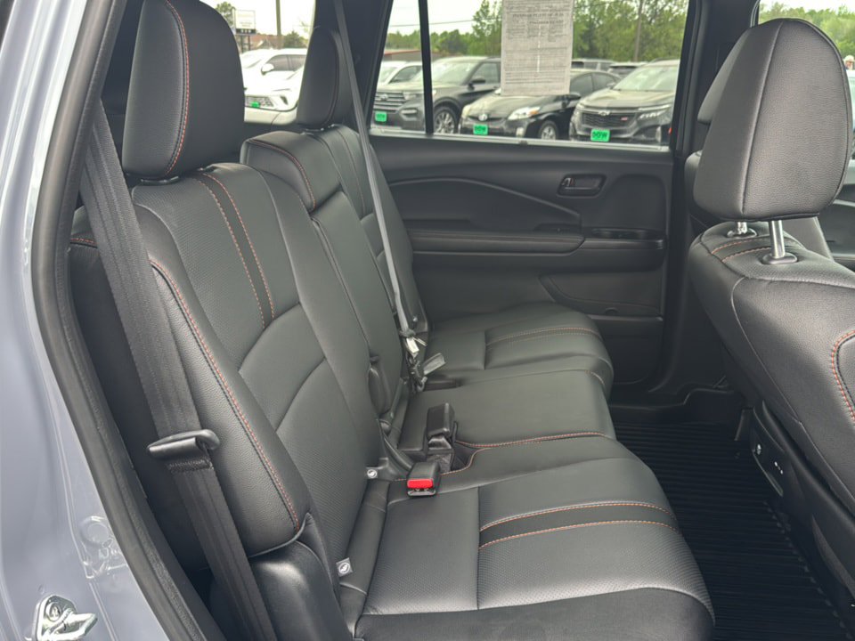 Used 2024 Honda Passport TrailSport image 12