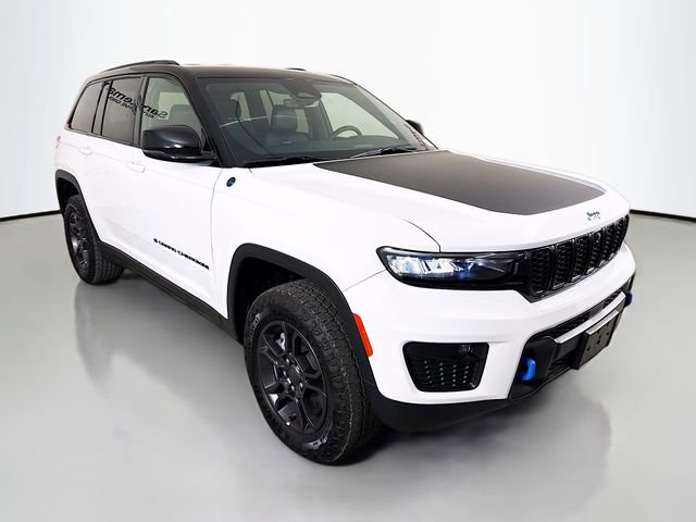 Used 2024 Jeep Grand Cherokee Trailhawk AWD/4WD image 1