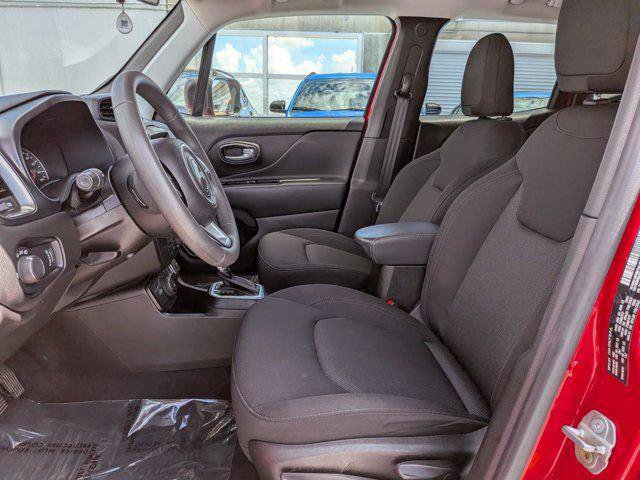 Certified 2023 Jeep Renegade Latitude AWD/4WD image 19
