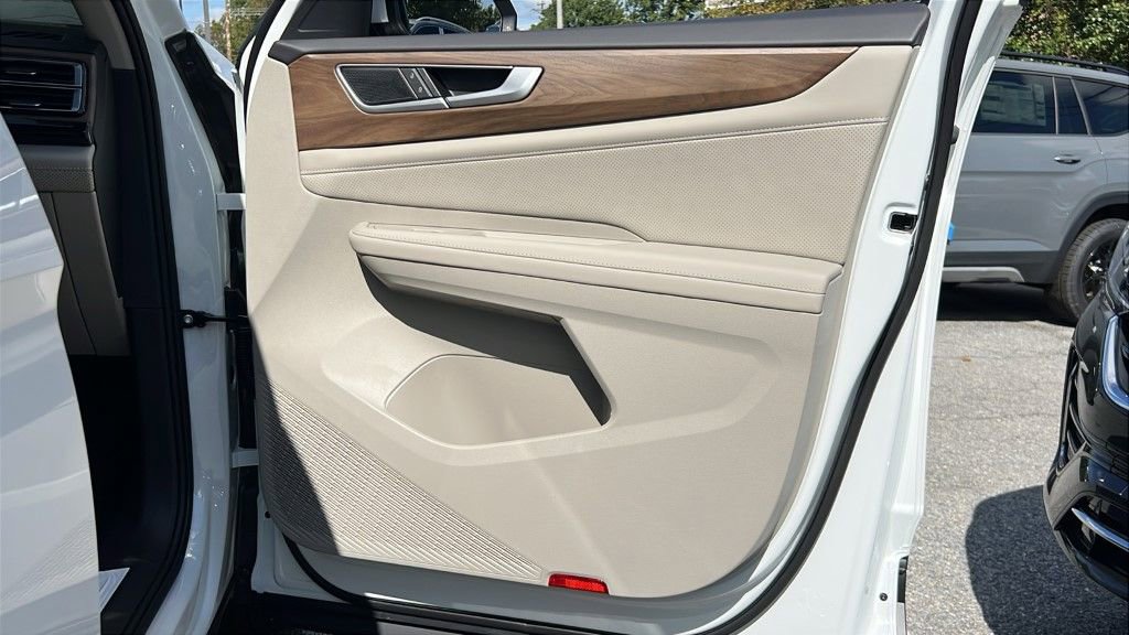 New 2026 Volkswagen Atlas SE image 7