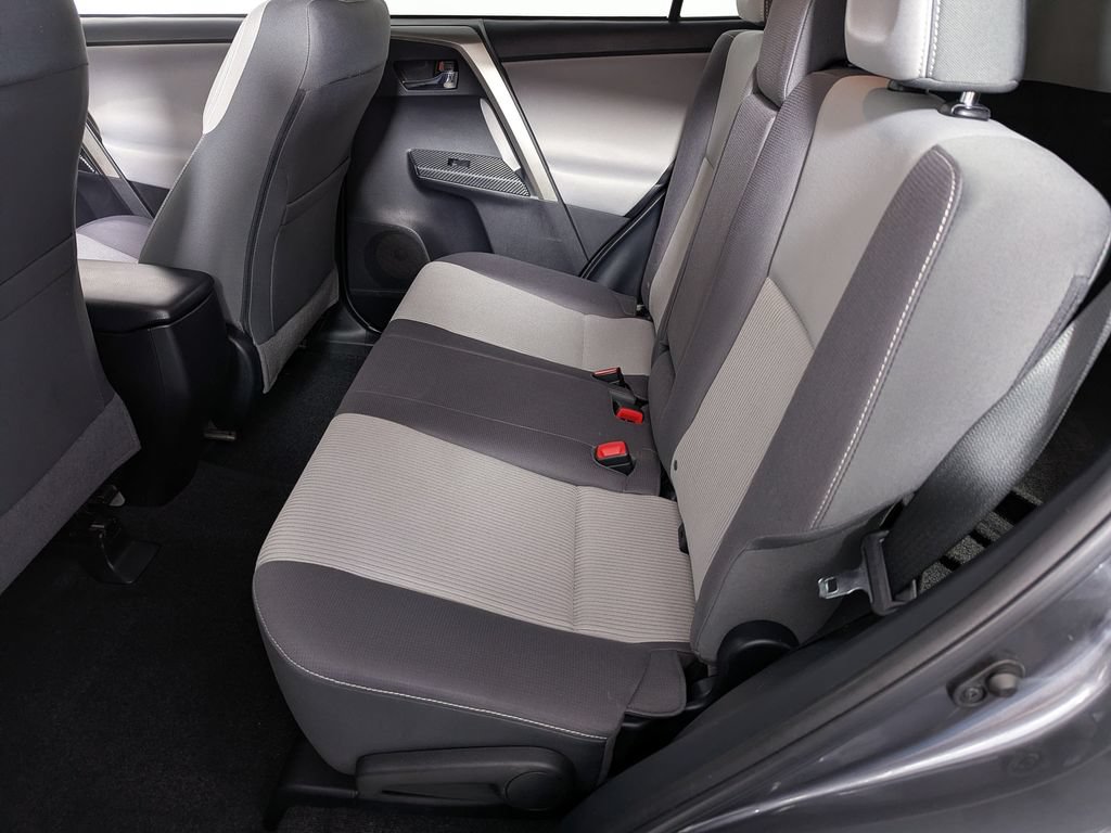 Used 2014 Toyota RAV4 XLE AWD/4WD image 44